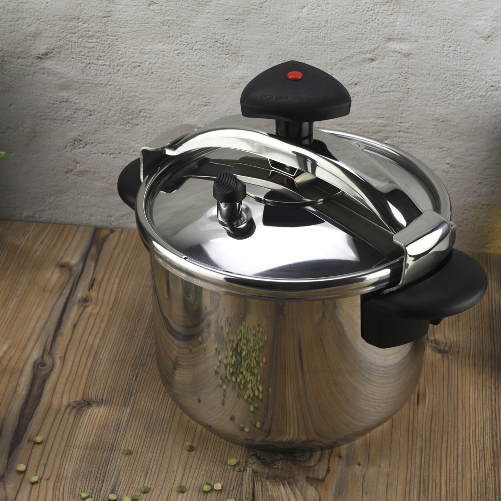 MAGEFESA Nova easy-to-use Super fast pressure cooker 18/10