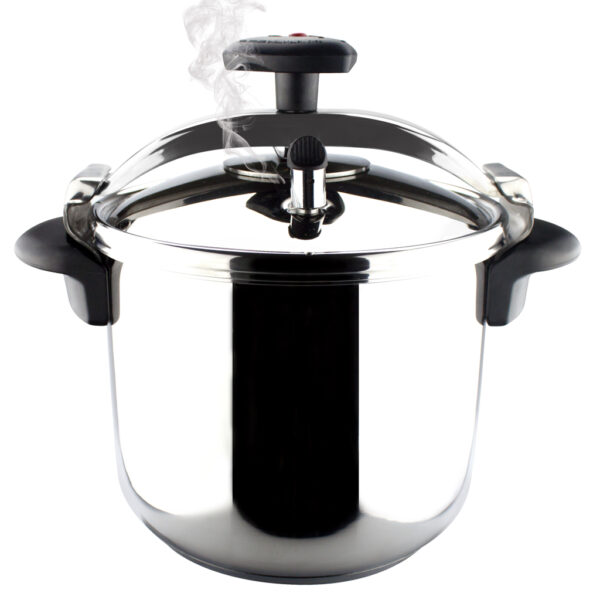Magefesa Star fast pressure cooker with steam