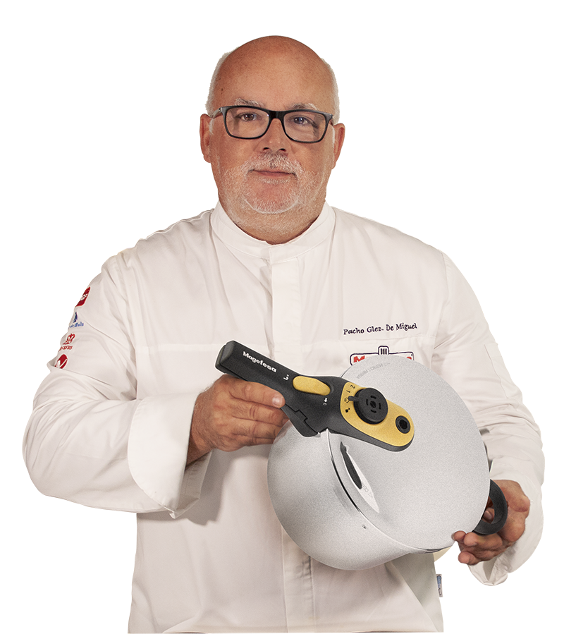 Magefesa chef presenting Magefesa cookware