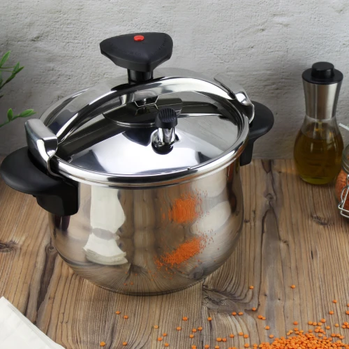 Magefesa Star Belly Pressure Cooker Lifestyle