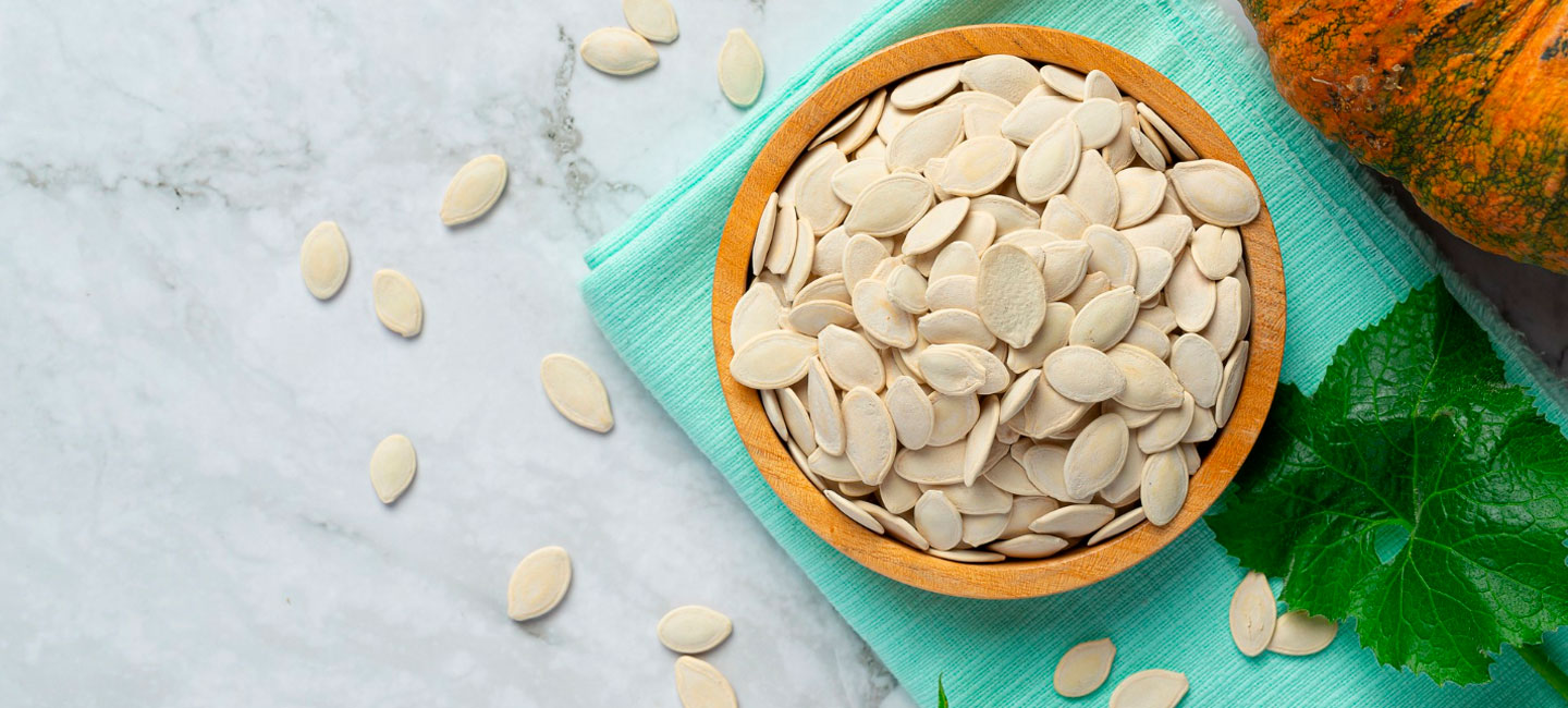 MAGEFESA Blog Halloween pumpkin seeds1 magefesa