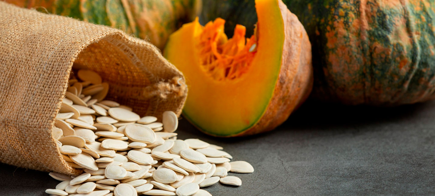 MAGEFESA Blog Halloween pumpkin seeds2 magefesa